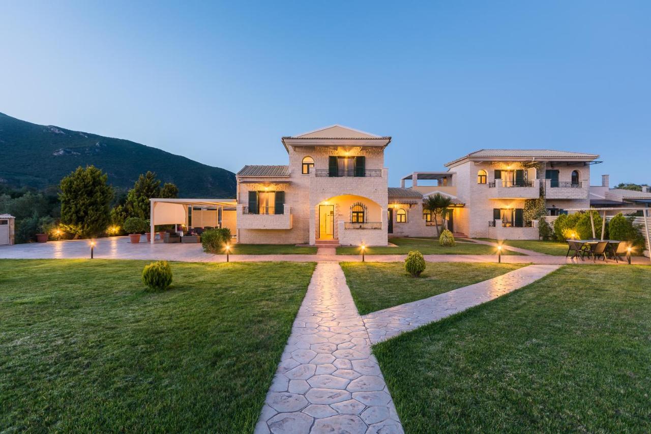 Liostasi Villa *
