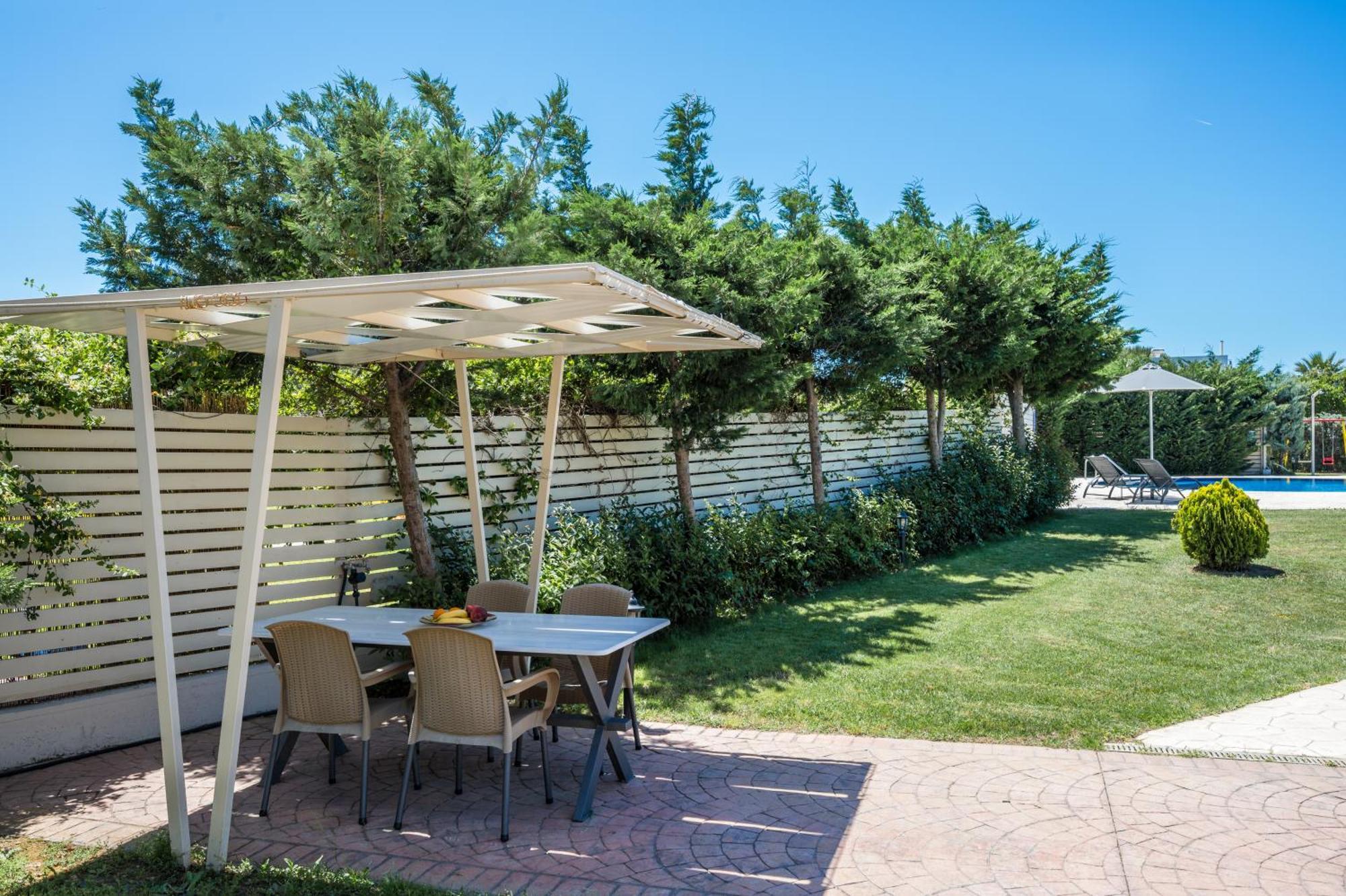 Liostasi Villa Halikounas